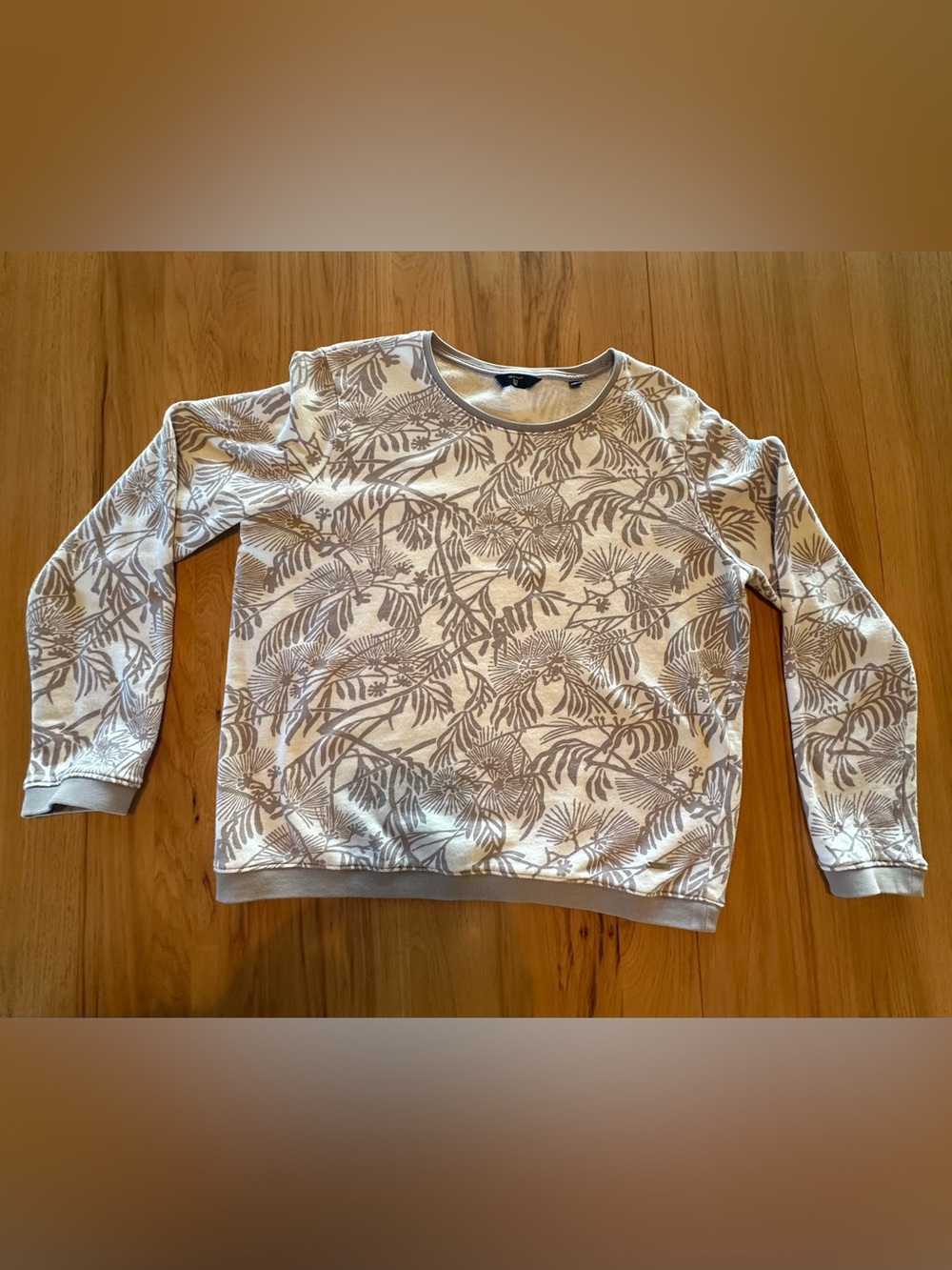 Gant Cream and Taupe Crewneck Sweatshirt